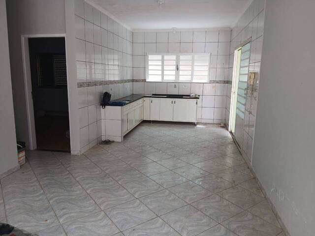 Casa para Venda em Jacareí - 5